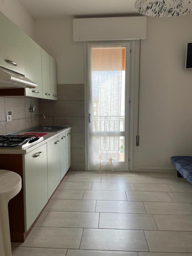 Condominio Michelangelo-Solo Per Famiglie- Walterigato Apartments ลิโดดิเยโซโล ภายนอก รูปภาพ